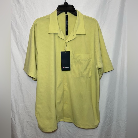 Lululemon Airing Easy Camp Collar Shirt - Finch Yellow - XL - NWT - Picture 2 of 5